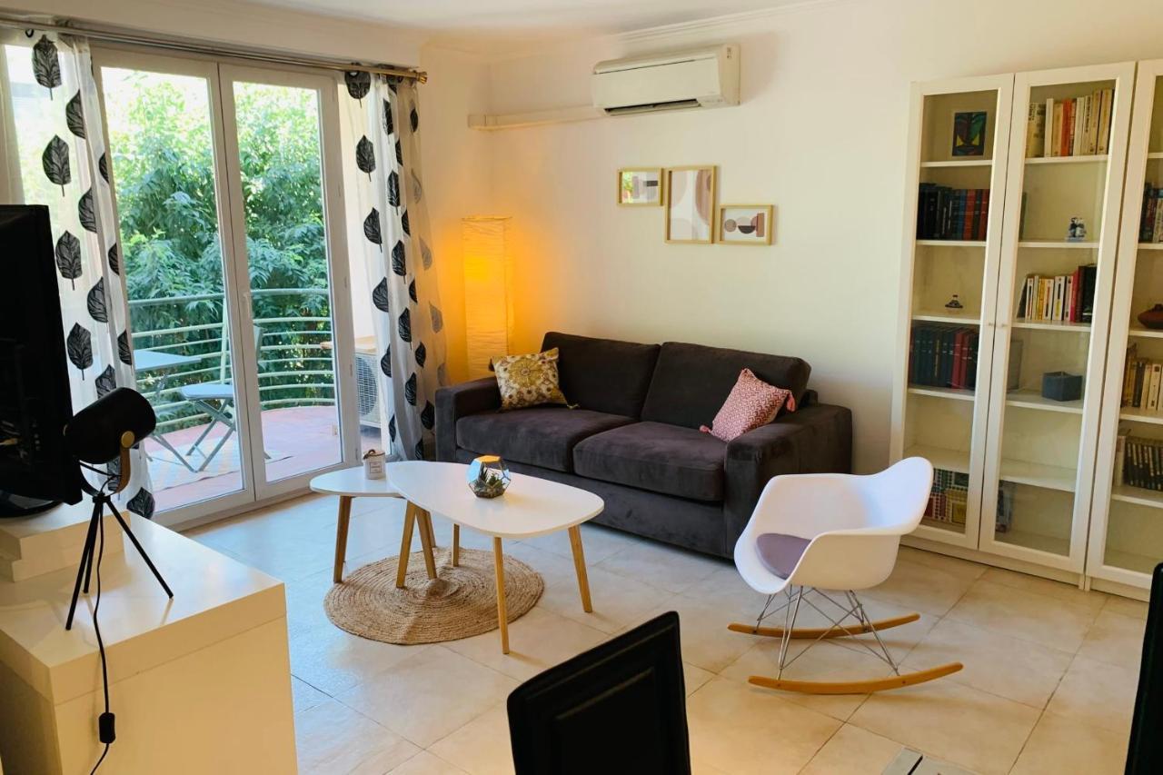 Robert Soleau Bright Design Flat Center Of Antibes Apartment Bagian luar foto