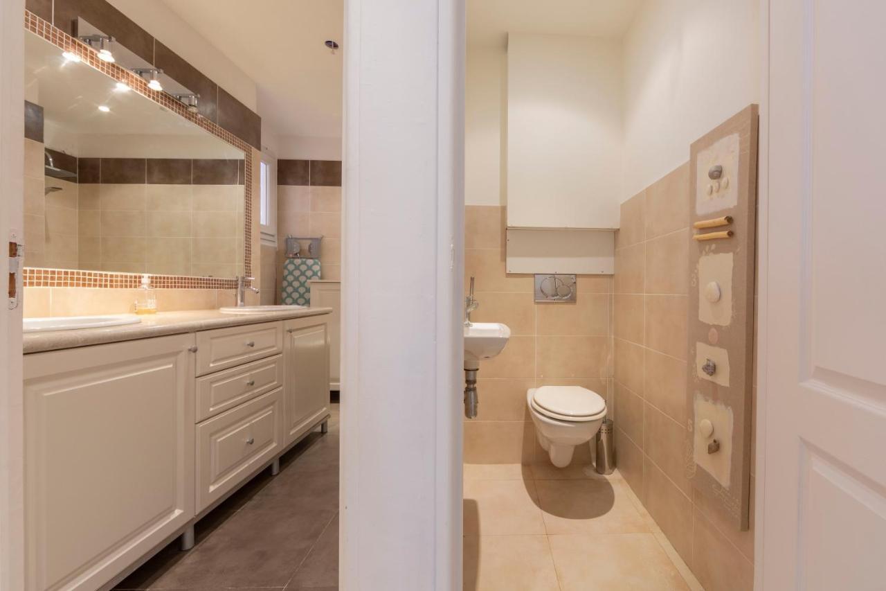 Robert Soleau Bright Design Flat Center Of Antibes Apartment Bagian luar foto
