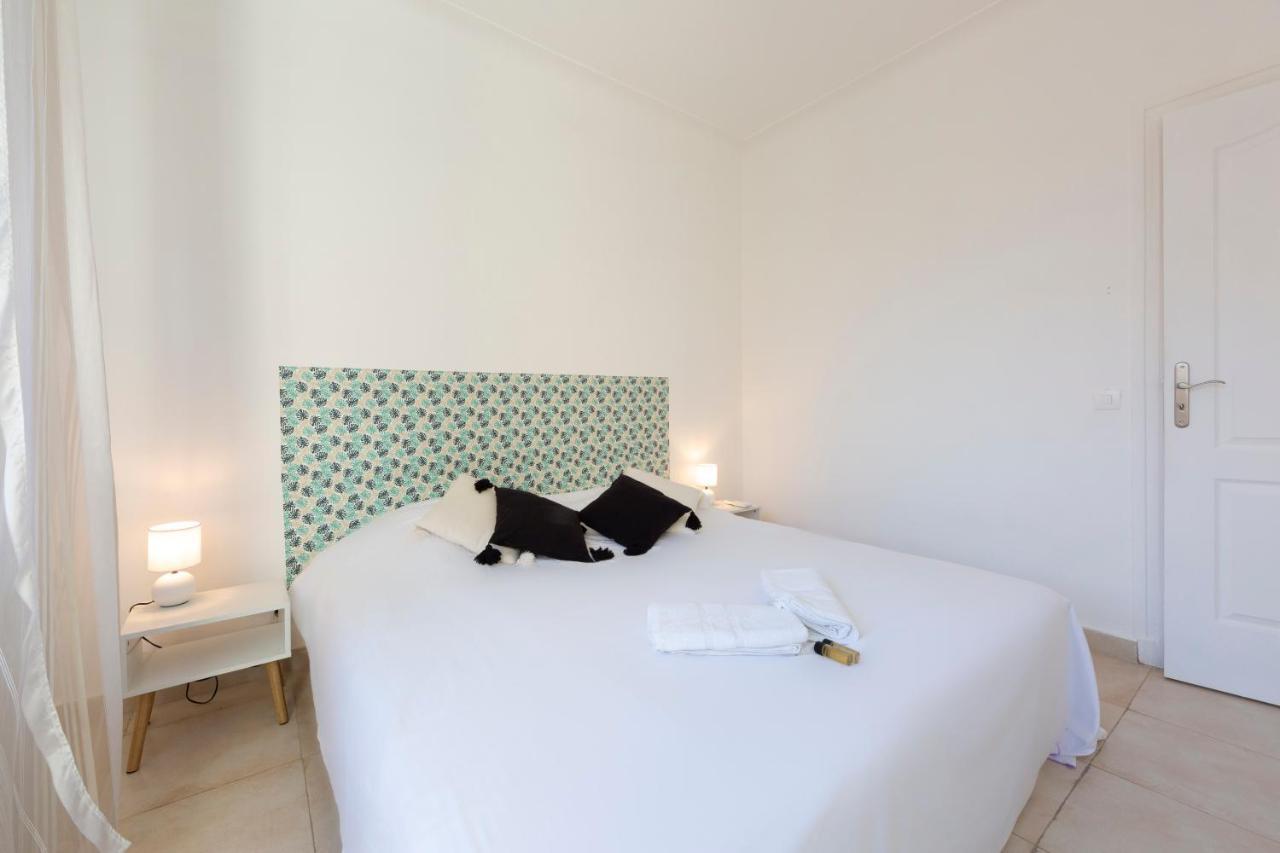 Robert Soleau Bright Design Flat Center Of Antibes Apartment Bagian luar foto